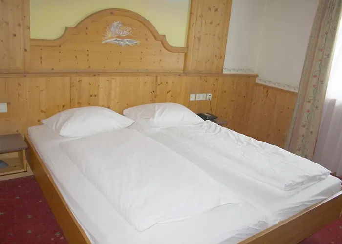 Hotel Familien Und Feldberger Hof 4*